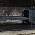 Braai insert with fixed base plate ( no loose pan )